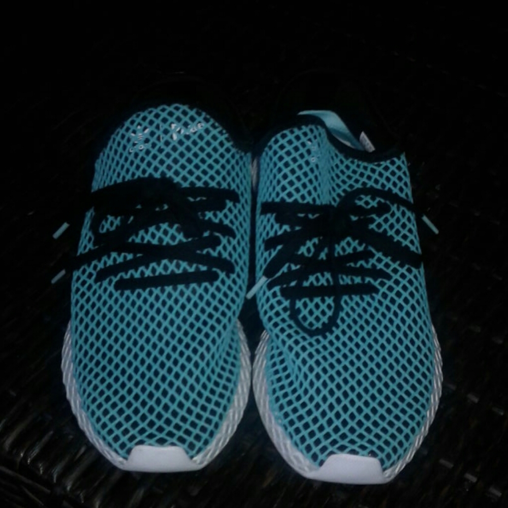 NEW ADIDAS DEERUPT x Parley - Picture 4 of 5